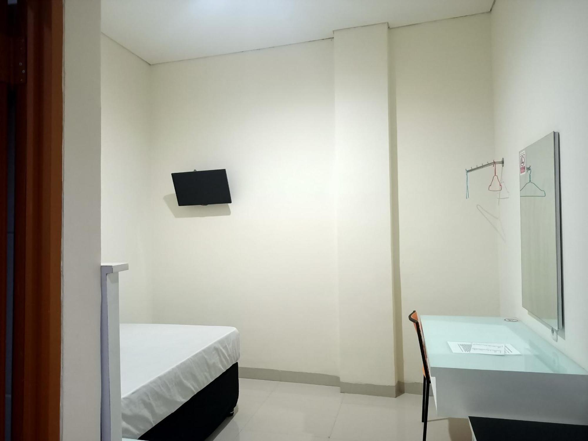Oyo 93538 Millow Kost Near Gedung Rektorat Iain Parepare Exterior photo