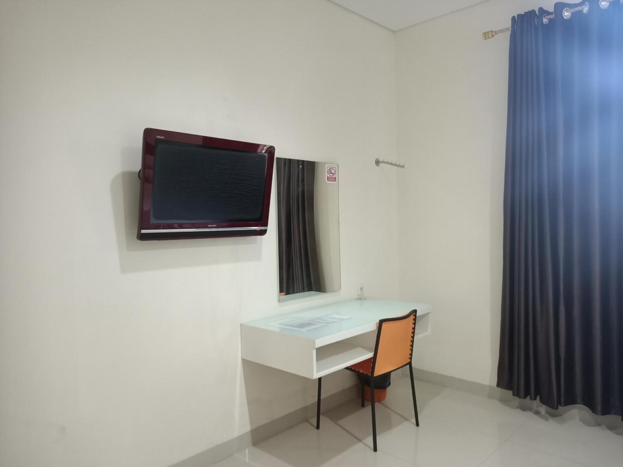 Oyo 93538 Millow Kost Near Gedung Rektorat Iain Parepare Exterior photo